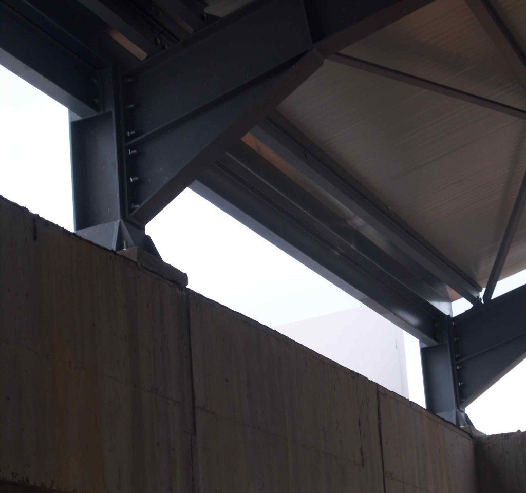 ΟΡΟΦΗ ΠΟΛΥΟΡΟΦΟΥ ΚΤΙΡΙΟΥ