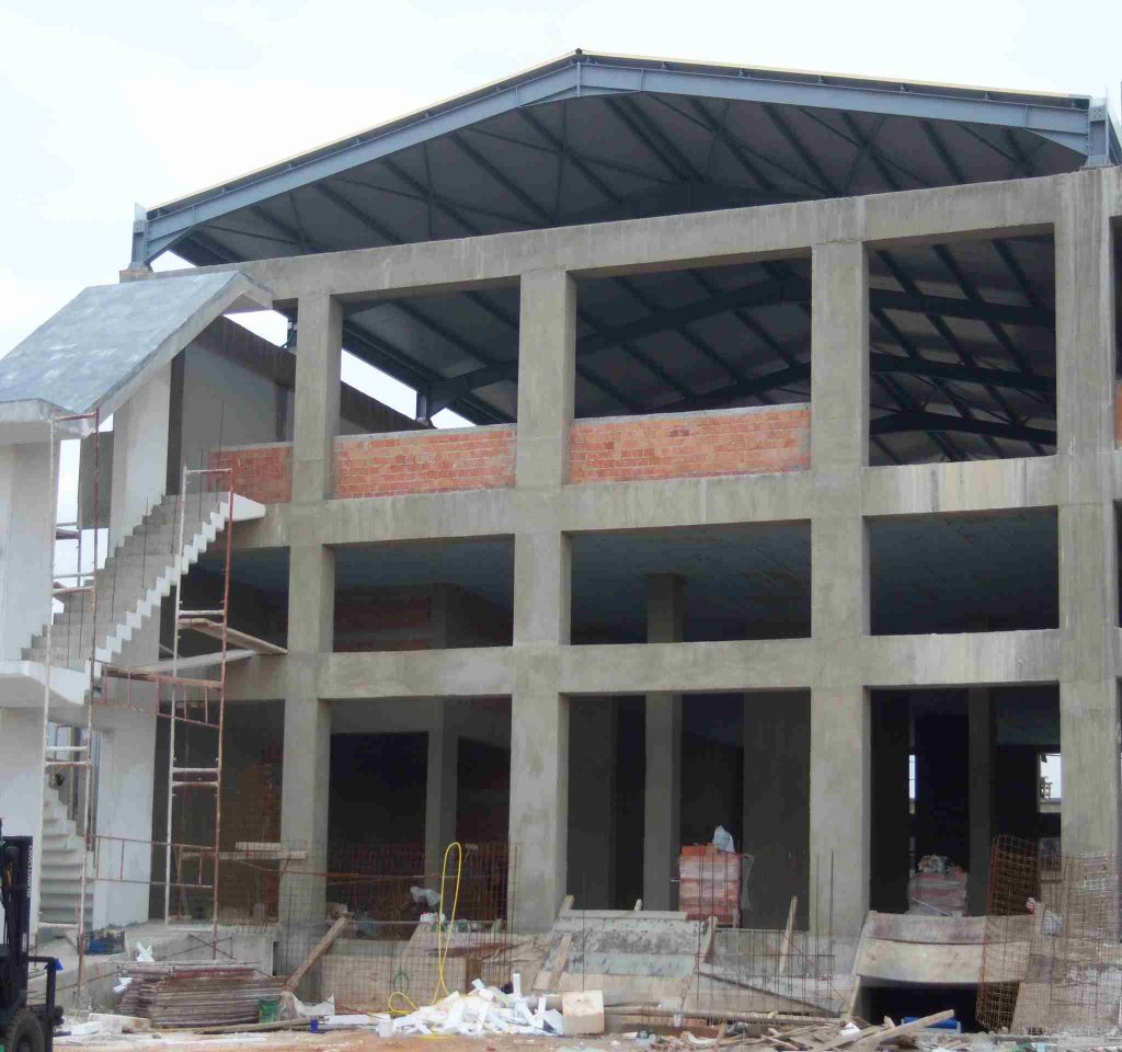 ΟΡΟΦΗ ΠΟΛΥΟΡΟΦΟΥ ΚΤΙΡΙΟΥ